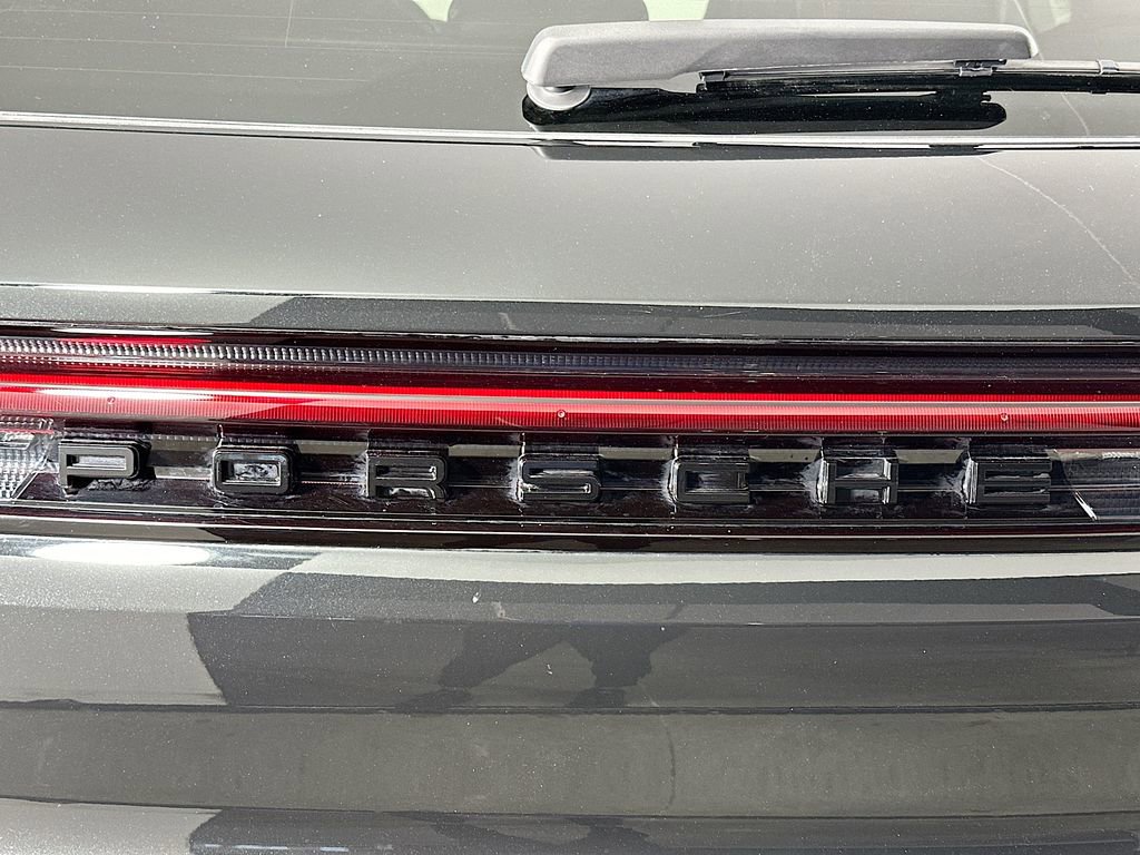 New 2025 Porsche Cayenne image 35