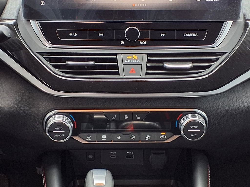 Used 2024 Nissan Altima 2.0 SR image 14