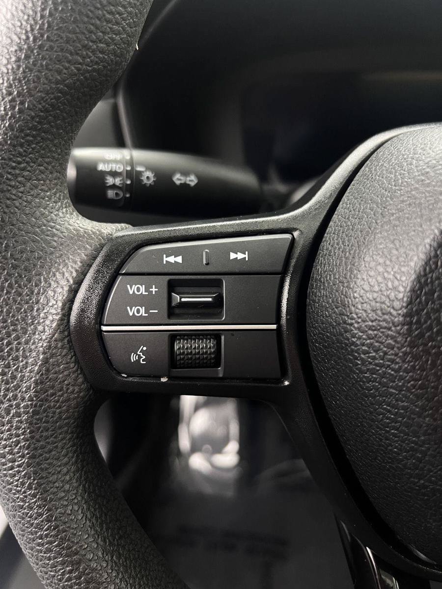 Certified 2023 Honda Accord EX image 10