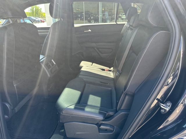Certified 2020 Volkswagen Atlas Cross Sport SE w/ Panoramic Sunroof Package AWD/4WD image 31