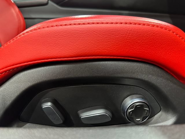Used 2021 Chevrolet Corvette Stingray Premium Conv w/ Z51 Performance Package RWD image 26