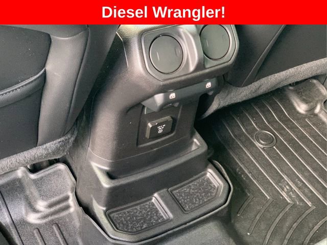 Certified 2020 Jeep Wrangler Unlimited Sahara image 38