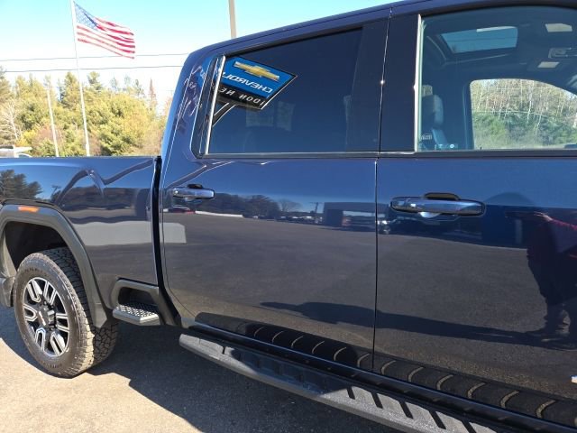 Used 2021 GMC Sierra 2500 AT4 w/ AT4 Premium Plus Package image 11