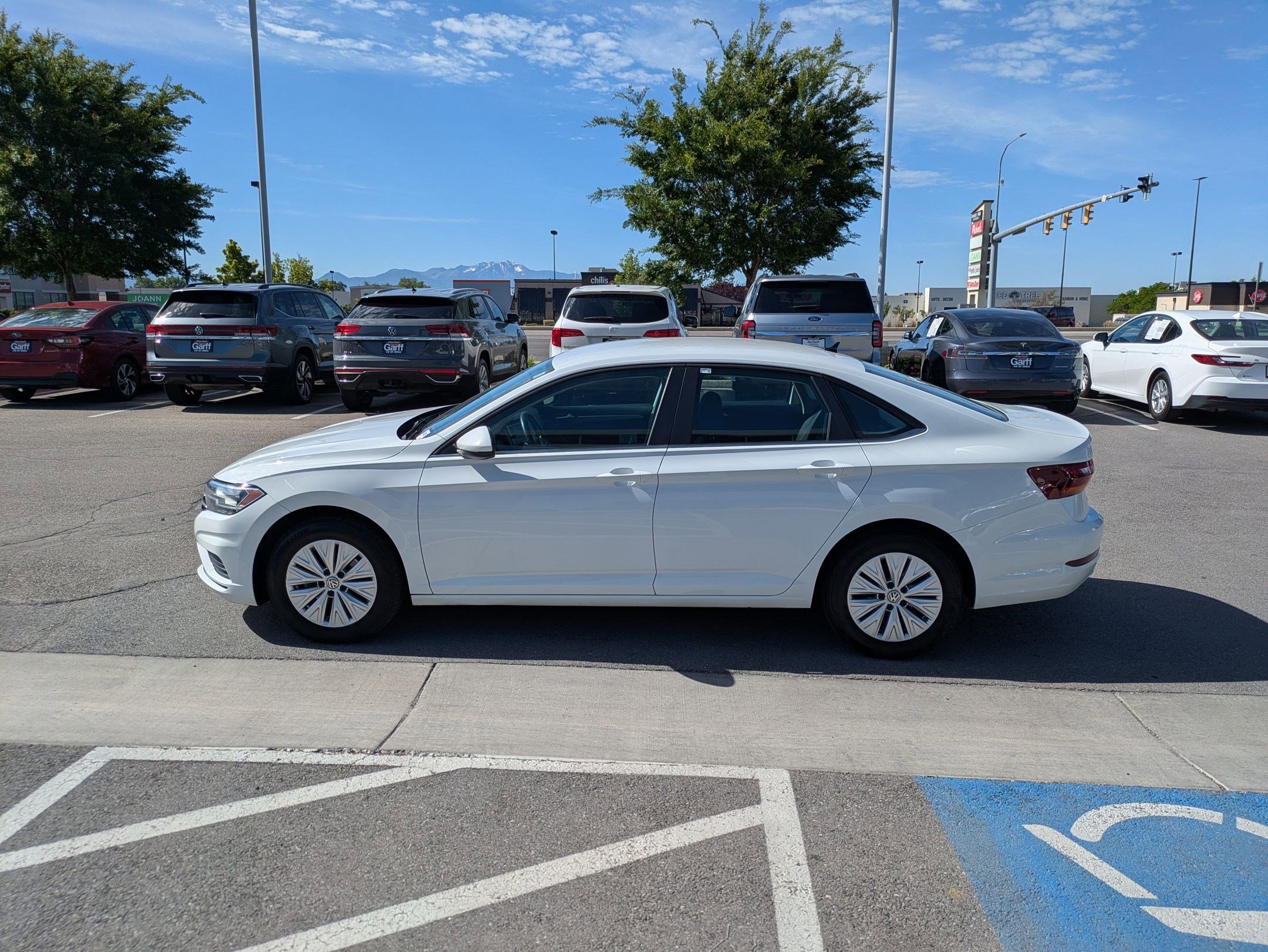 Used 2019 Volkswagen Jetta S w/ Driver Assistance Package FWD image 9