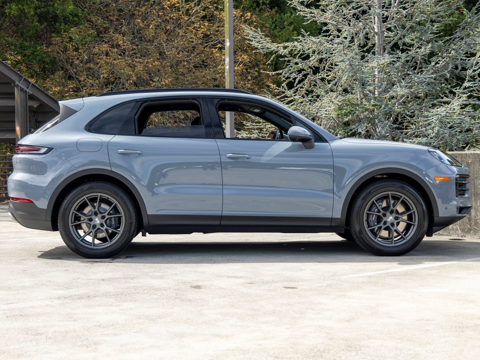 Certified 2026 Porsche Cayenne AWD/4WD image 12