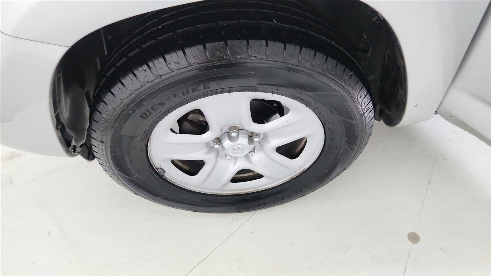 Used 2012 Toyota RAV4 4WD w/ Value Pkg image 24