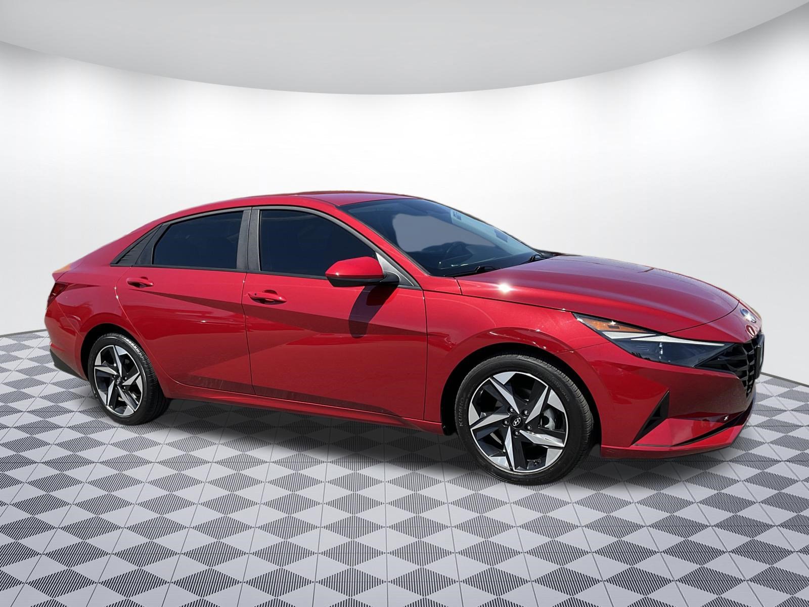 Used 2023 Hyundai Elantra SEL w/ Convenience Package