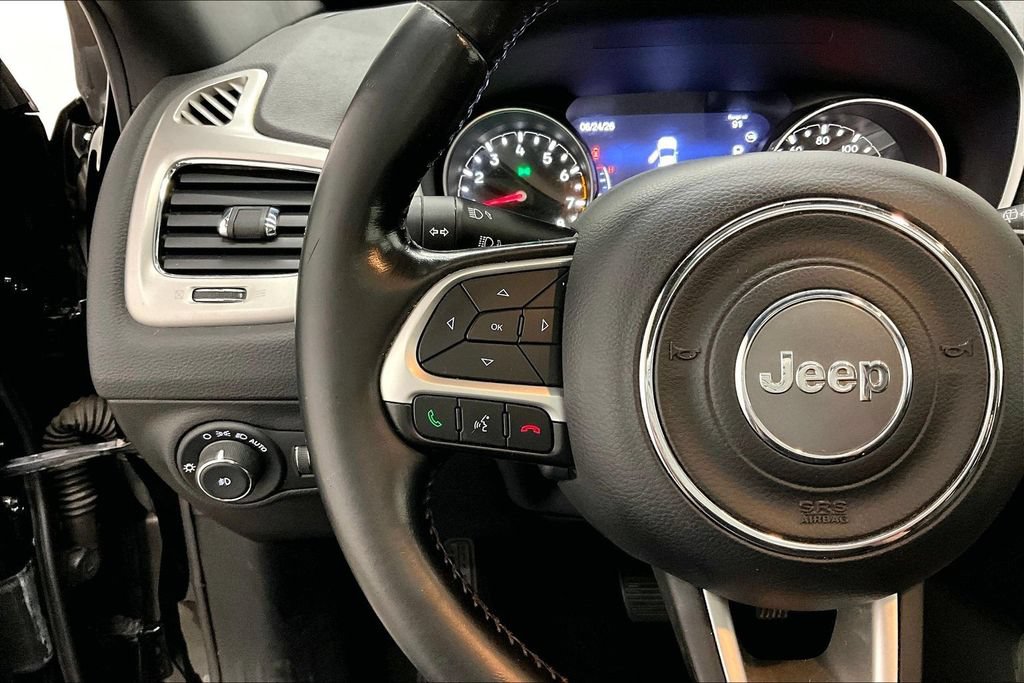 Used 2020 Jeep Compass High Altitude AWD/4WD image 11