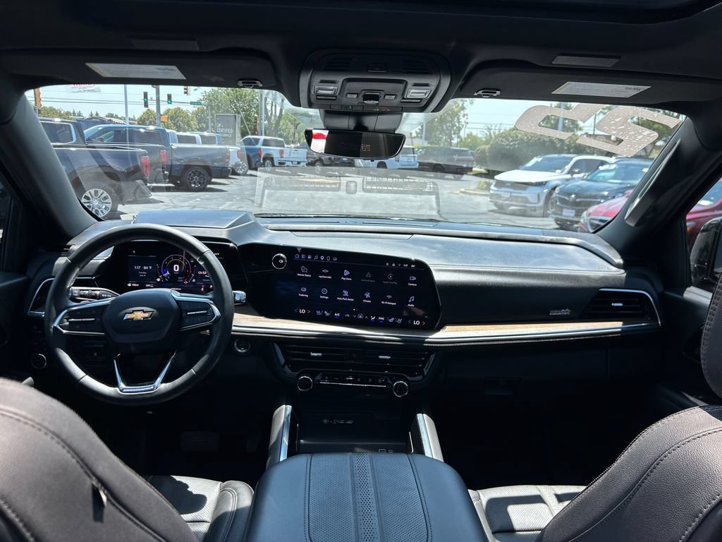 Certified 2025 Chevrolet Tahoe High Country AWD/4WD image 33
