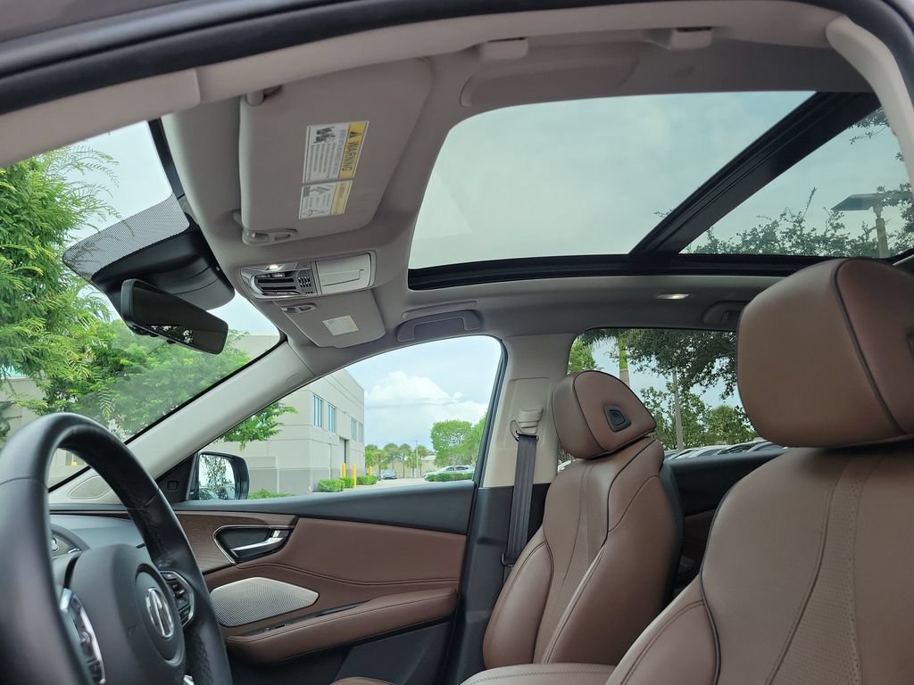 Certified 2025 Acura RDX w/ Advance Package AWD/4WD image 23