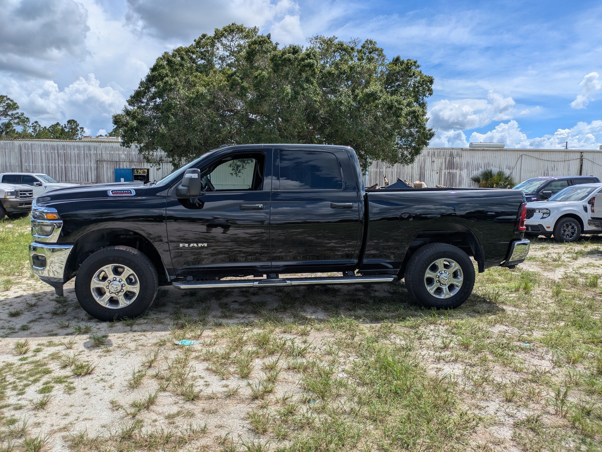 Used 2026 RAM 2500 Big Horn AWD/4WD image 7