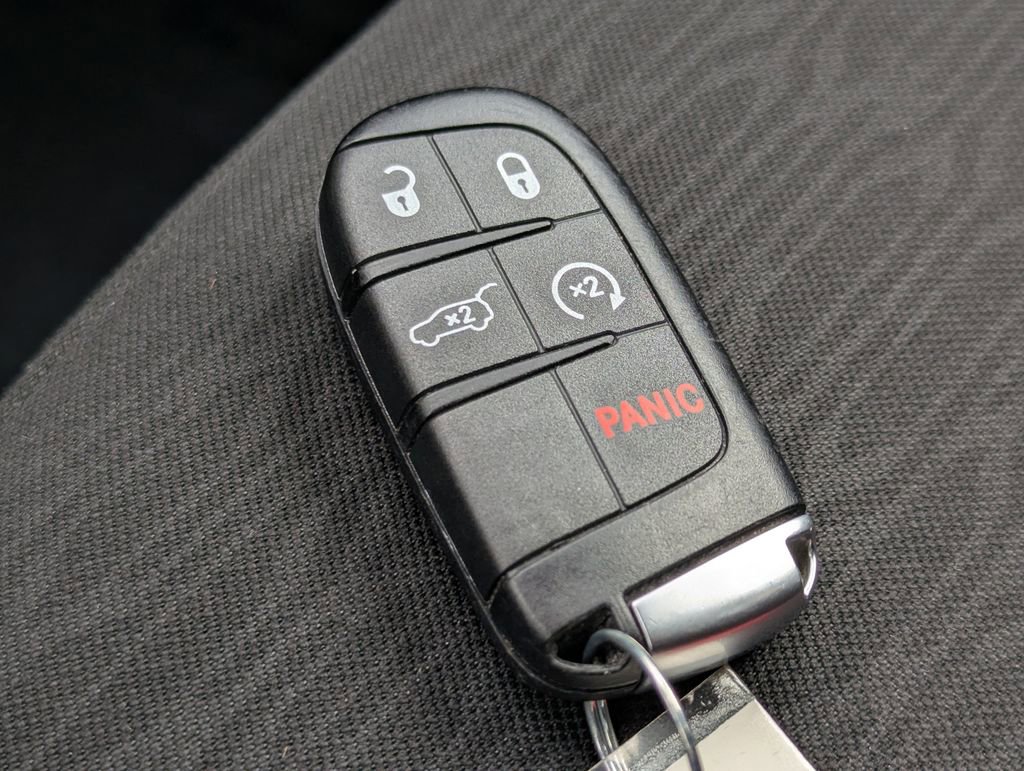 Used 2024 Dodge Durango GT image 24