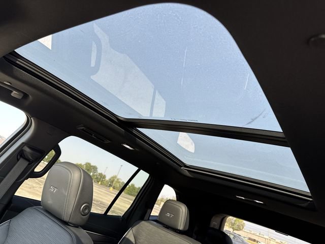 New 2026 Buick Enclave Sport Touring w/ Power Package image 22