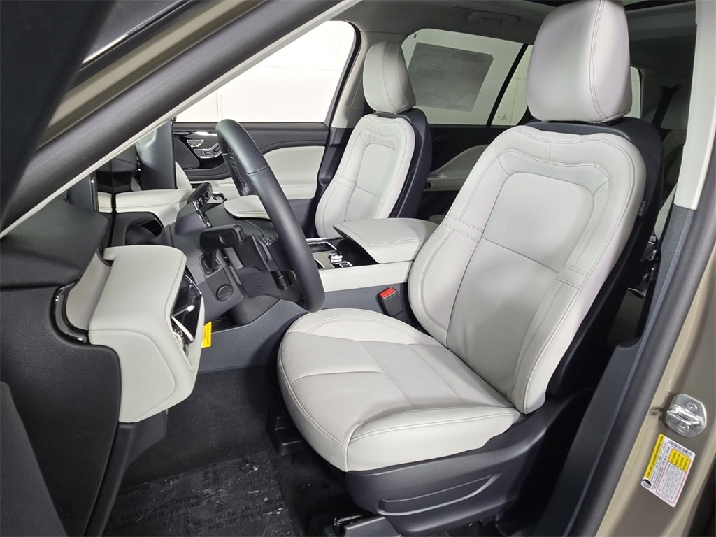 New 2025 Lincoln Aviator Reserve image 5