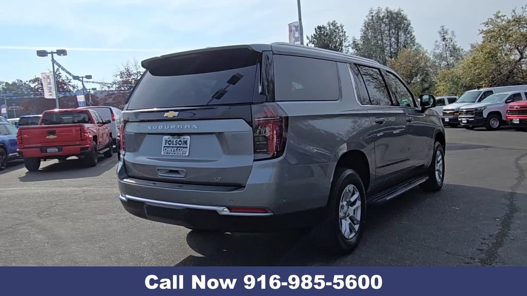 New 2026 Chevrolet Suburban LT image 11