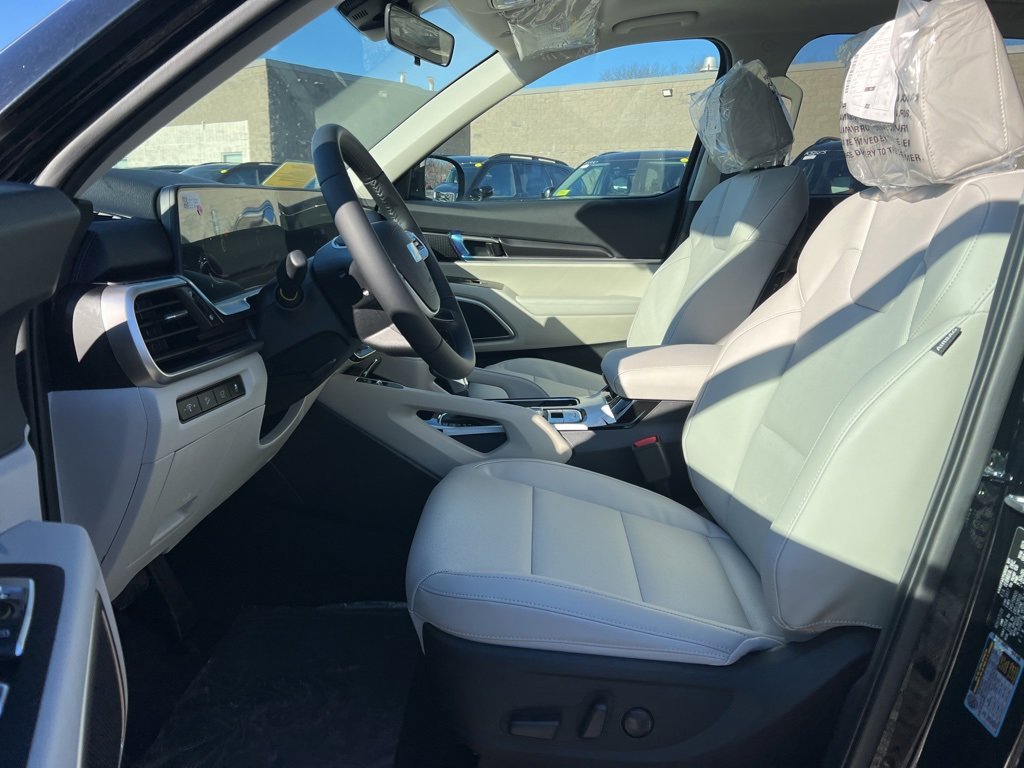 New 2025 Kia Telluride S image 9