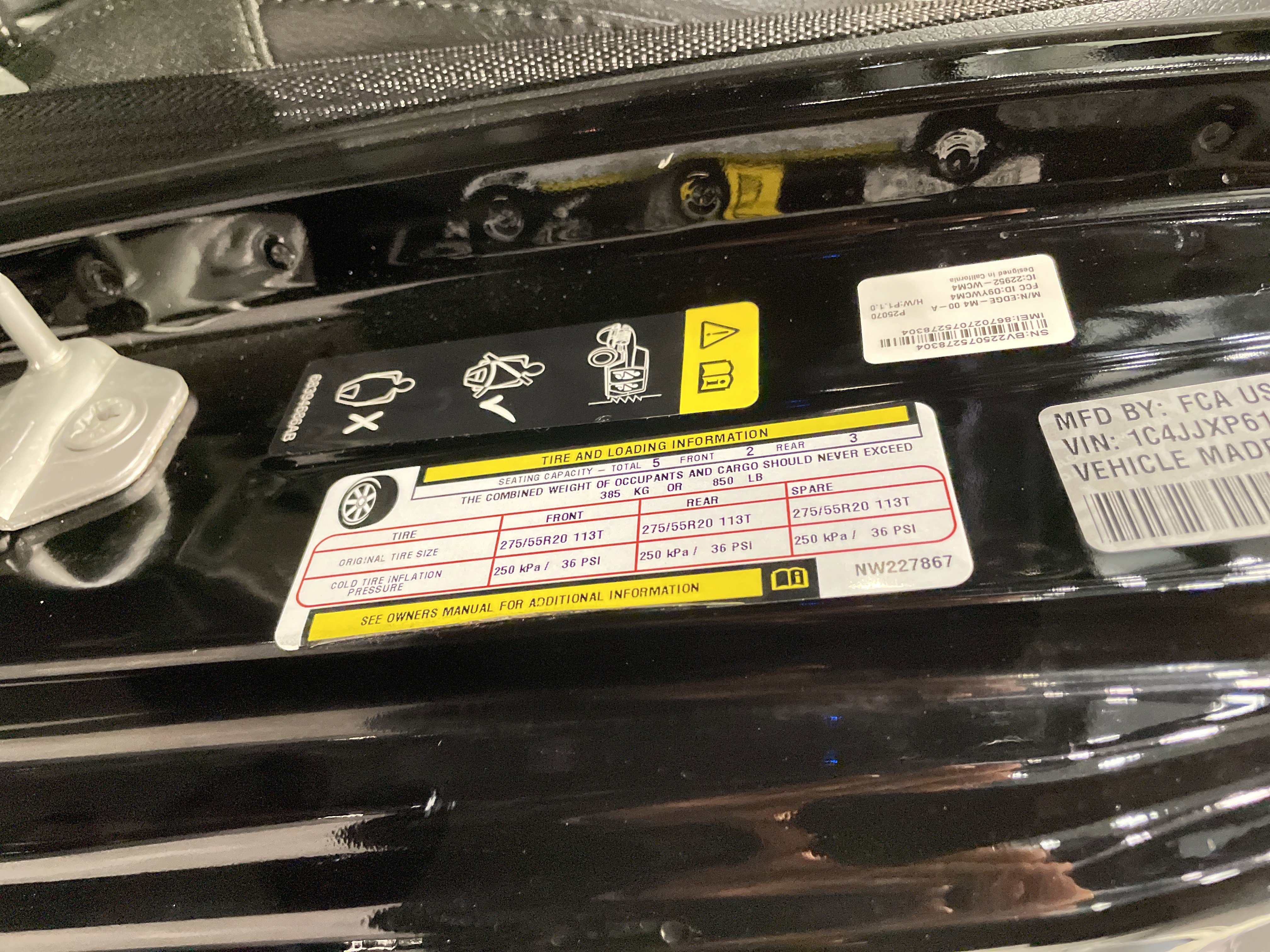 Used 2022 Jeep Wrangler Unlimited Sahara w/ Cold Weather Group image 38