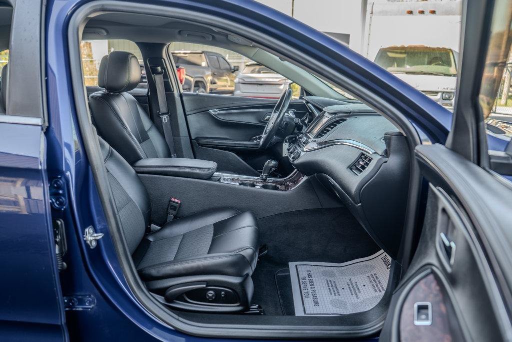 Used 2014 Chevrolet Impala LT w/ Convenience Package FWD image 20