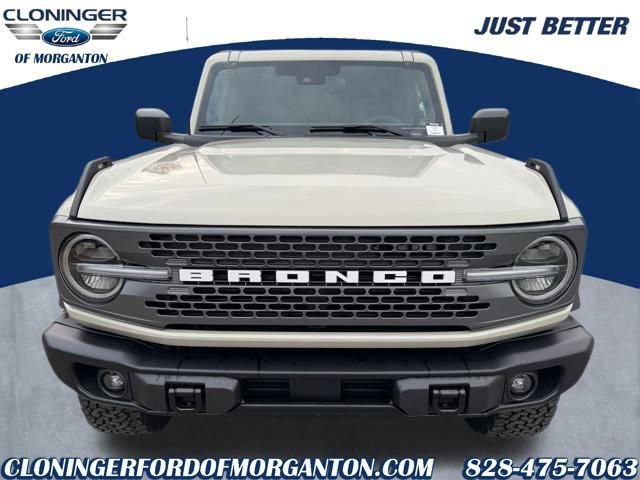 New 2025 Ford Bronco Badlands image 2