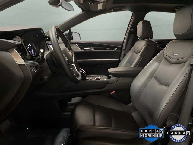 Used 2025 Cadillac XT5 Premium Luxury image 17