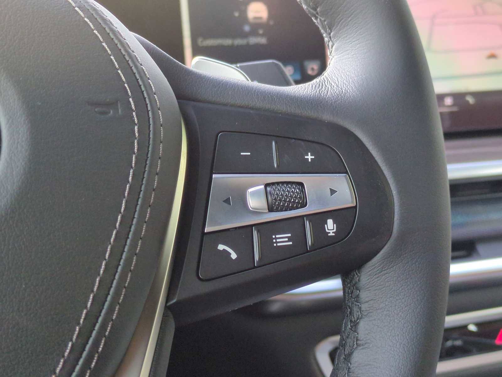 Used 2026 BMW X5 xDrive50e w/ Executive Package image 26