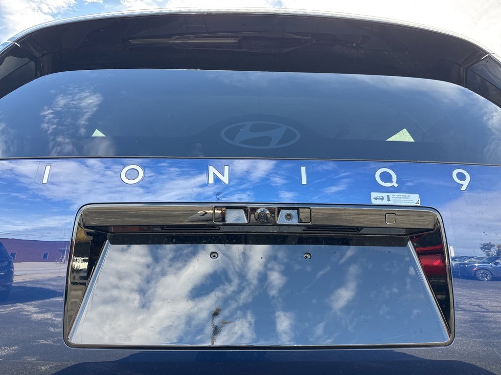 New 2026 Hyundai Ioniq 9 Calligraphy image 10