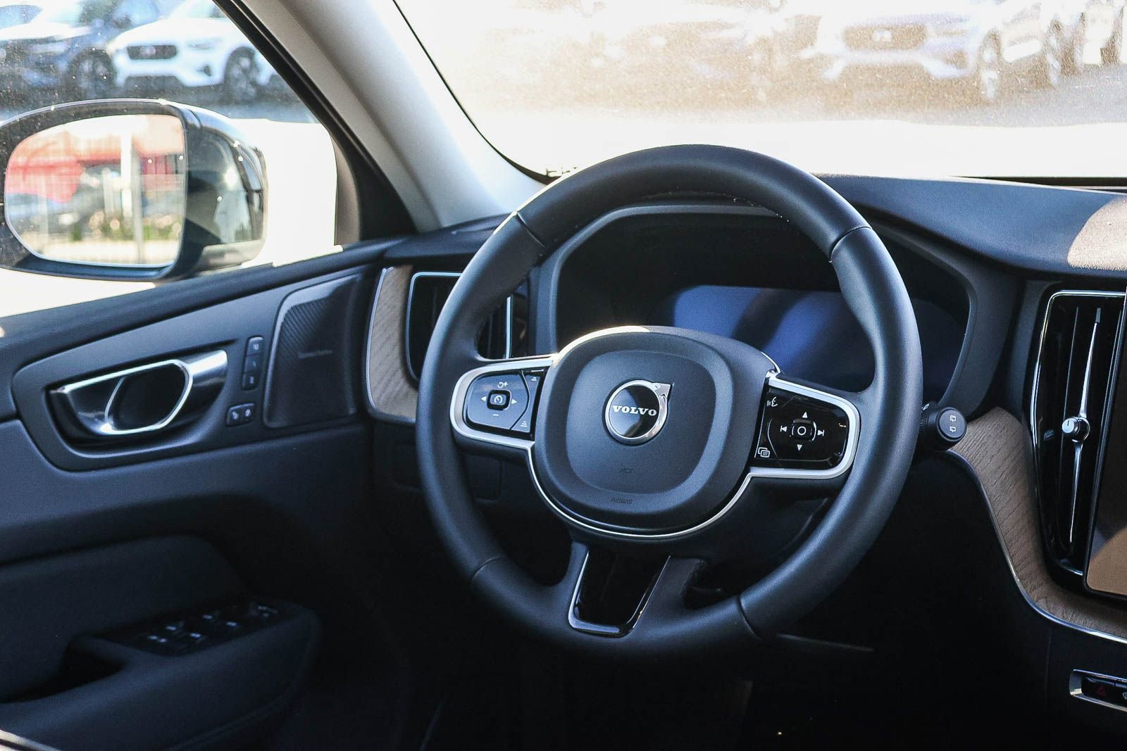 New 2026 Volvo XC60 B5 Plus w/ Climate Package PRO image 26