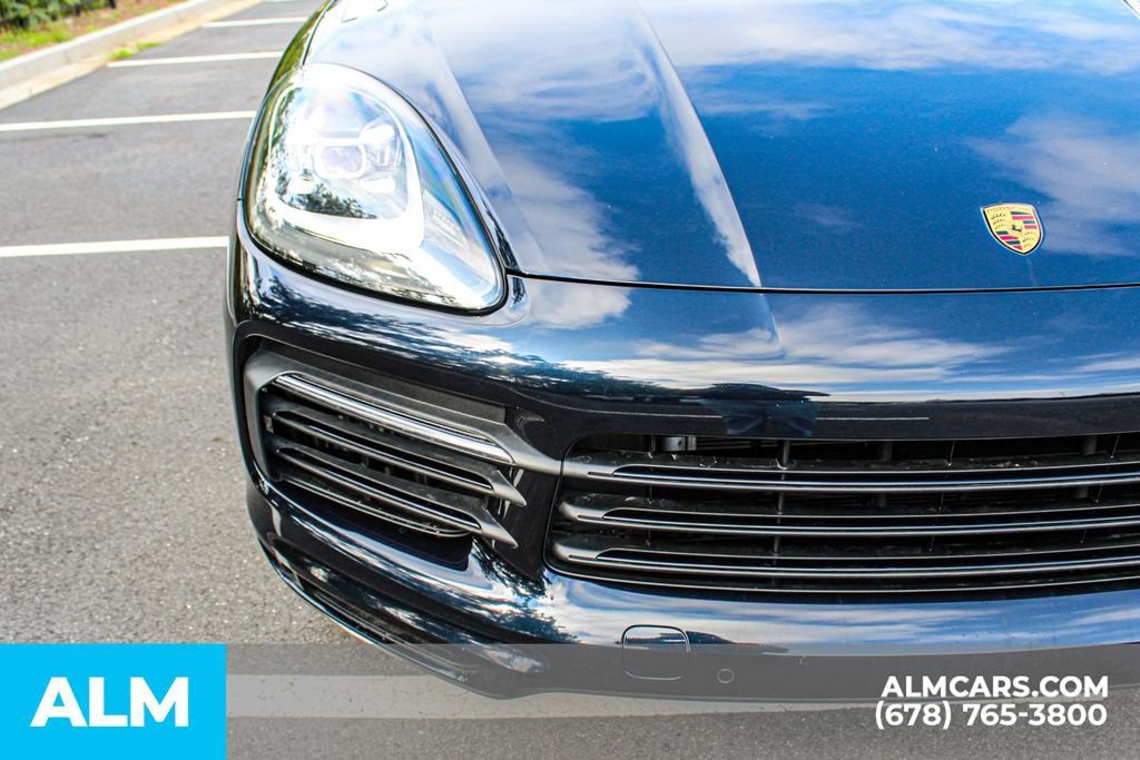 Used 2023 Porsche Cayenne Coupe w/ Premium Package AWD/4WD image 11