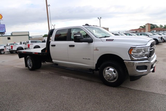 Used 2024 RAM 3500 SLT w/ Quick Order Package 2YG SLT AWD/4WD image 3