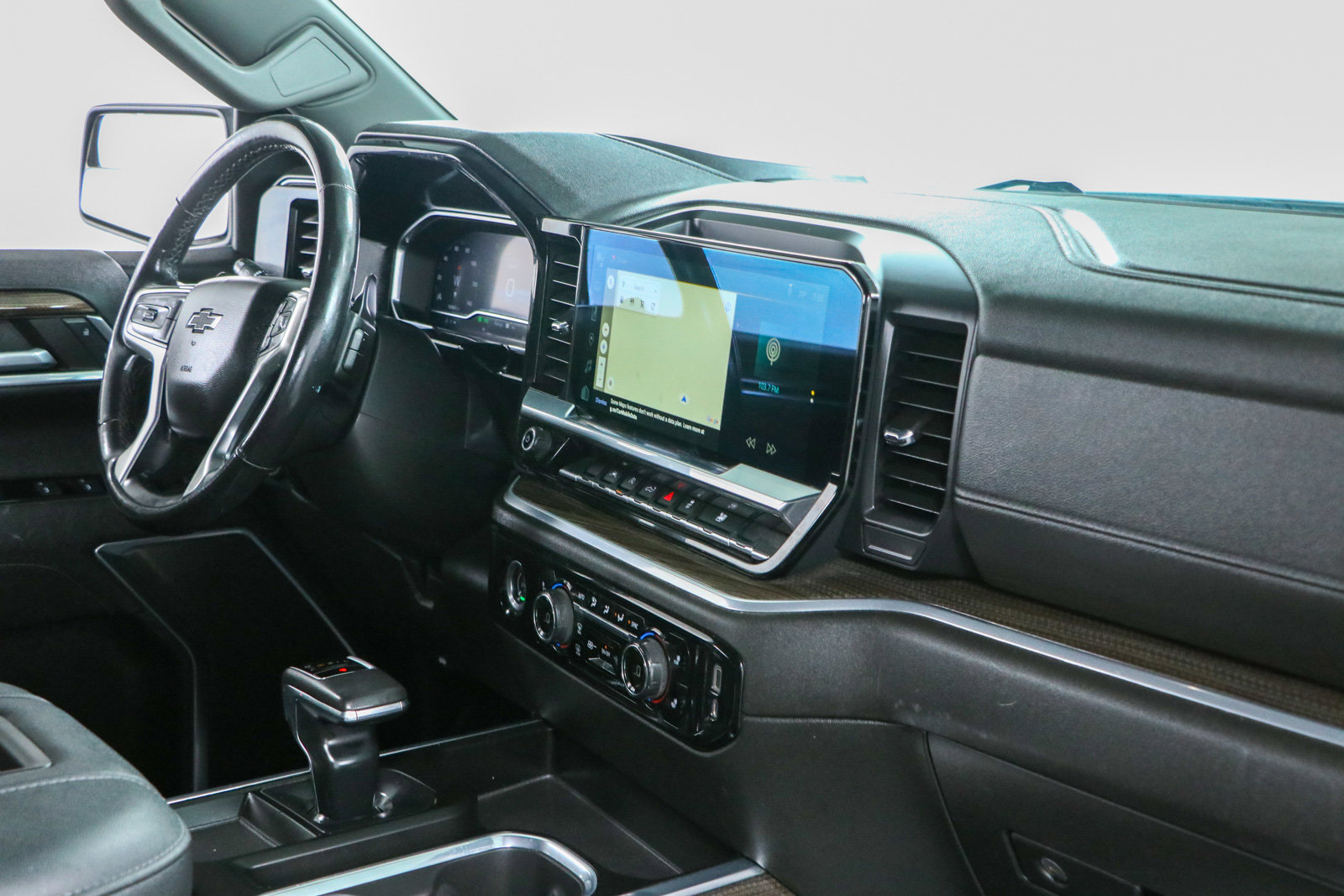 Used 2022 Chevrolet Silverado 1500 RST w/ Protection Package AWD/4WD image 26