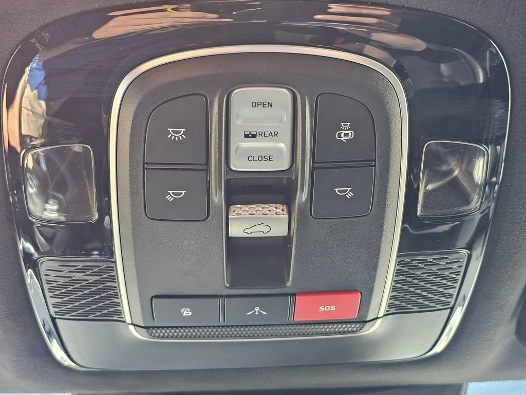 Used 2020 Hyundai Palisade Limited w/ Winter Weather Package AWD/4WD image 36