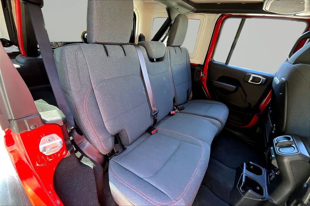 Used 2026 Jeep Wrangler Unlimited Rubicon AWD/4WD image 26
