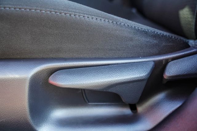 Used 2022 Toyota Prius LE image 22