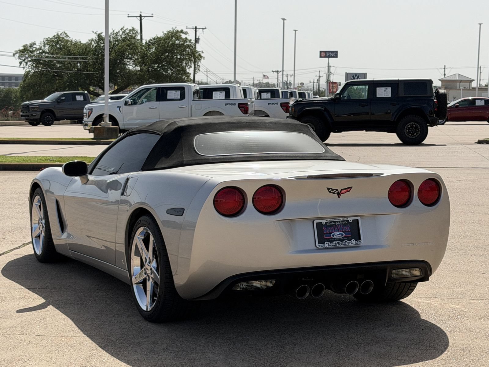 Used 2008 Chevrolet Corvette Convertible w/ Preferred Equipment Group RWD image 6