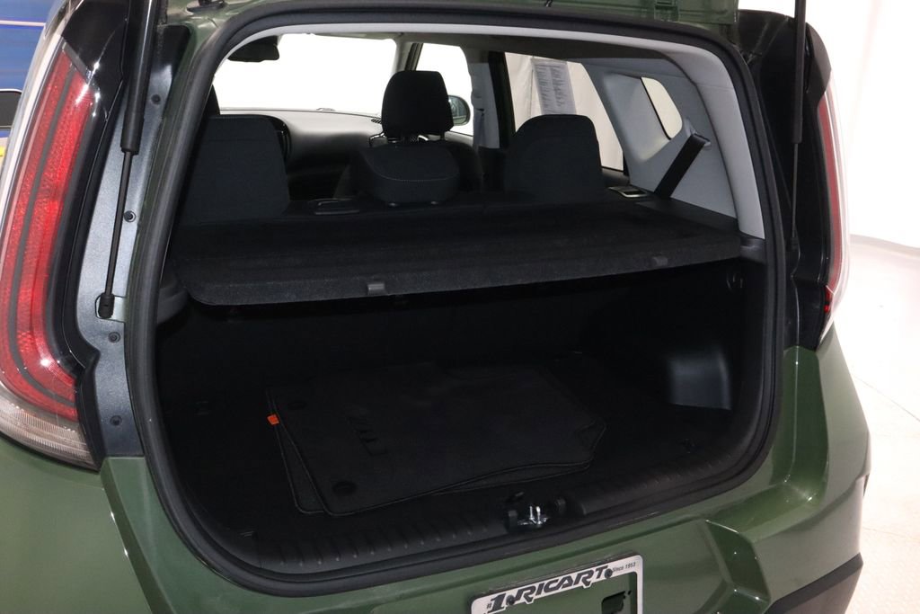 Used 2023 Kia Soul EX image 16