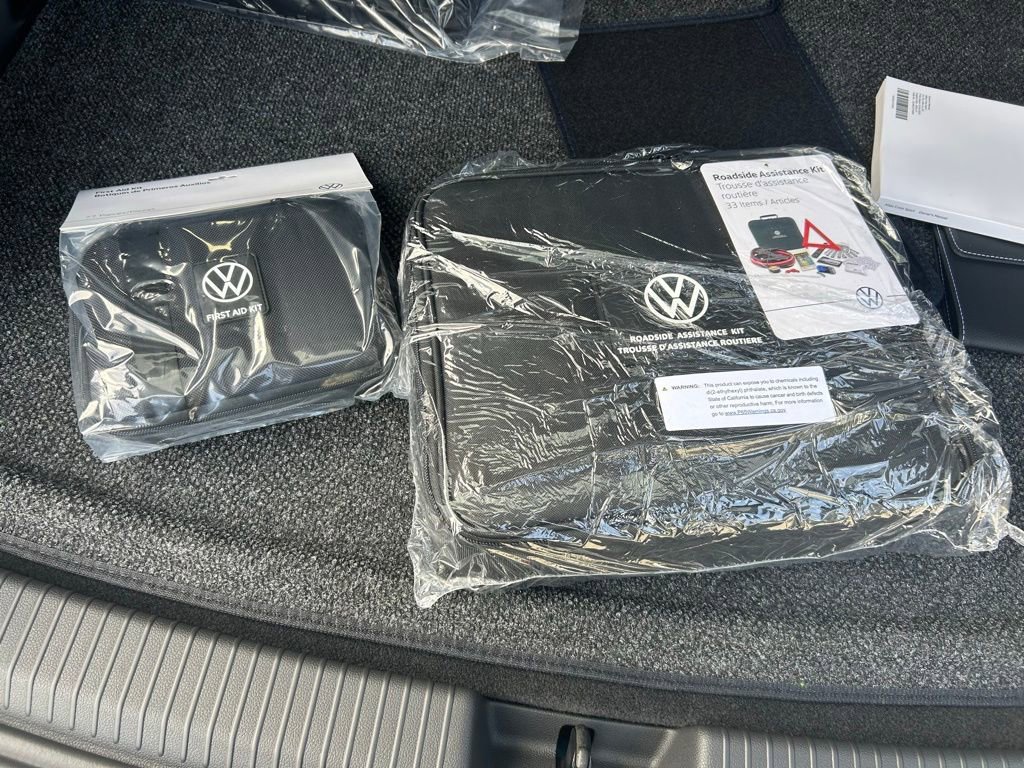 New 2026 Volkswagen Atlas Cross Sport SEL R-Line image 44