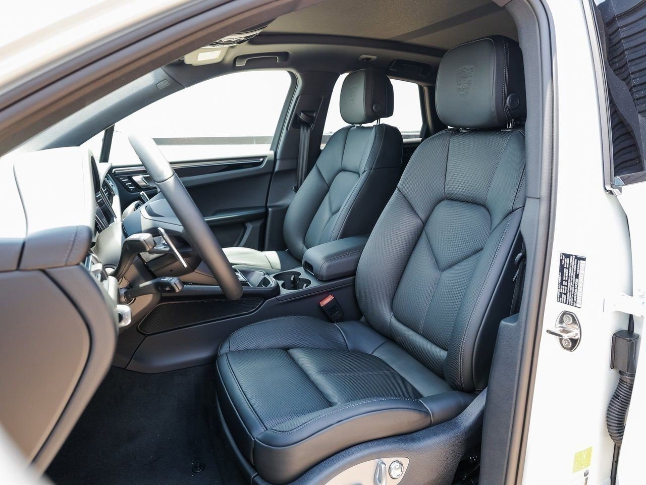 New 2025 Porsche Macan S image 5