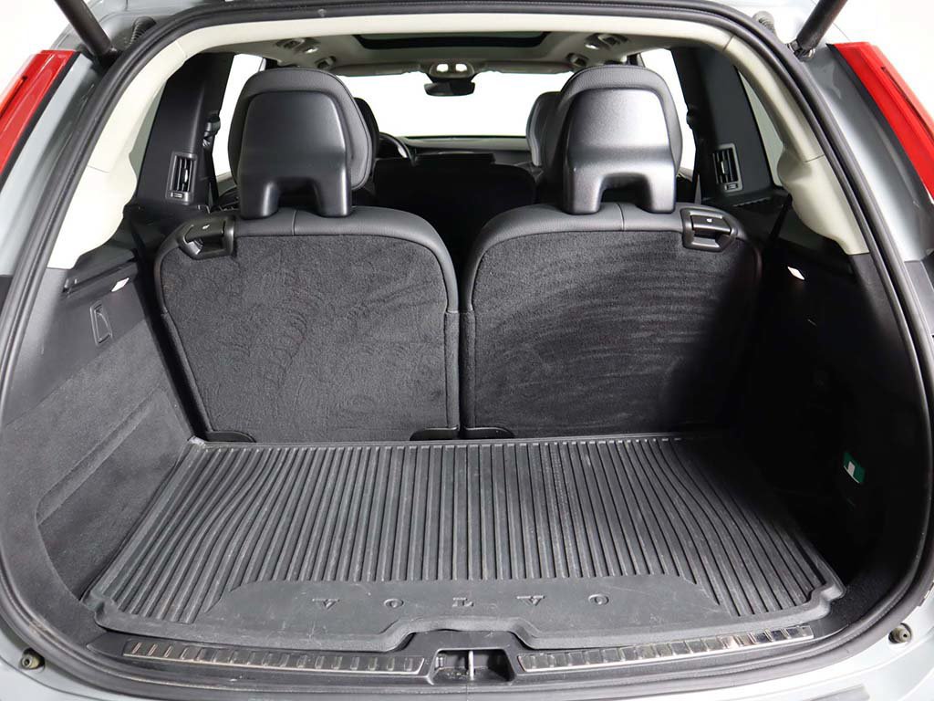 Used 2025 Volvo XC90 B6 Plus w/ Protection Package Premier AWD/4WD image 23