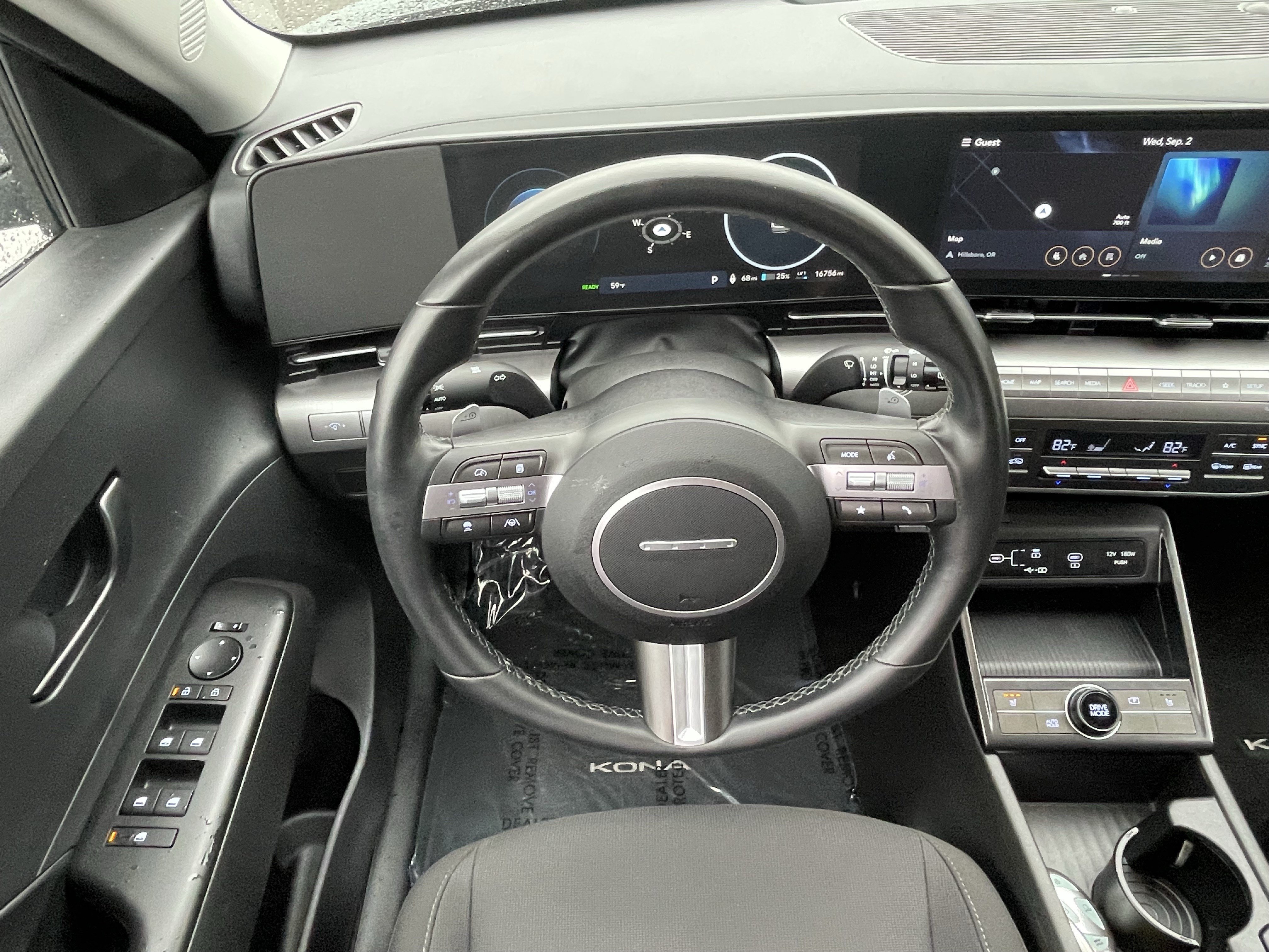 Certified 2025 Hyundai Kona SEL FWD image 13