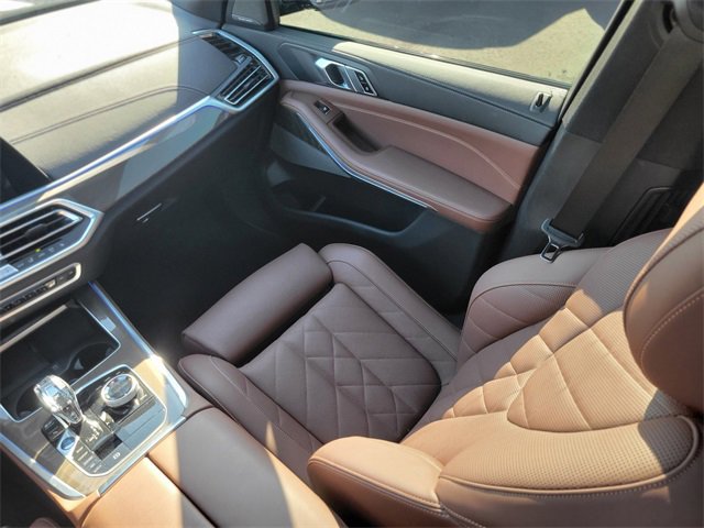 Used 2023 BMW X5 xDrive40i w/ Executive Package image 12
