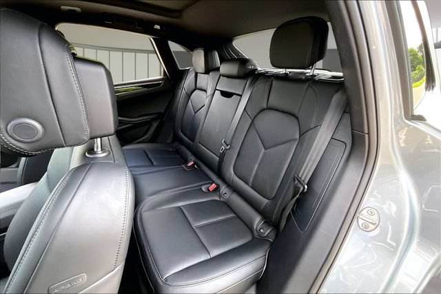 Used 2026 Porsche Macan AWD/4WD image 21