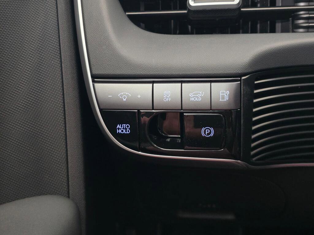 New 2026 Hyundai Ioniq 5 SEL image 25