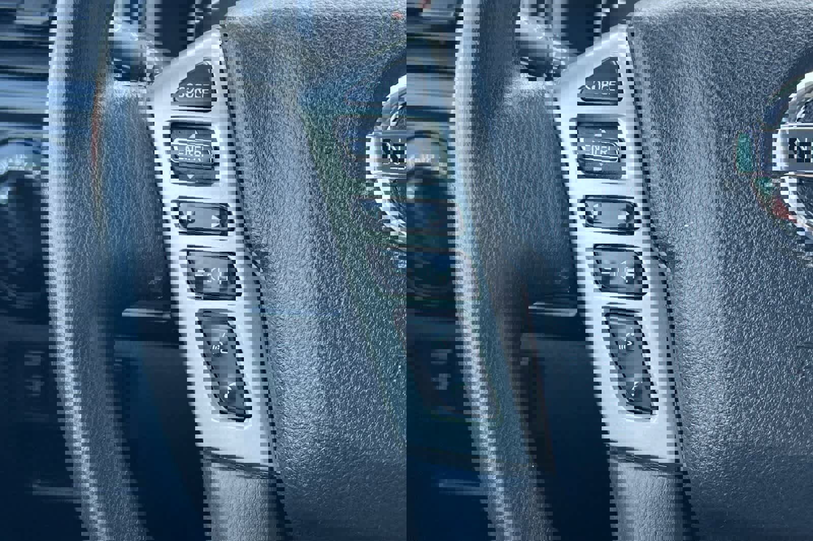 Certified 2022 Nissan Titan SV w/ Accessory Utility Package image 29