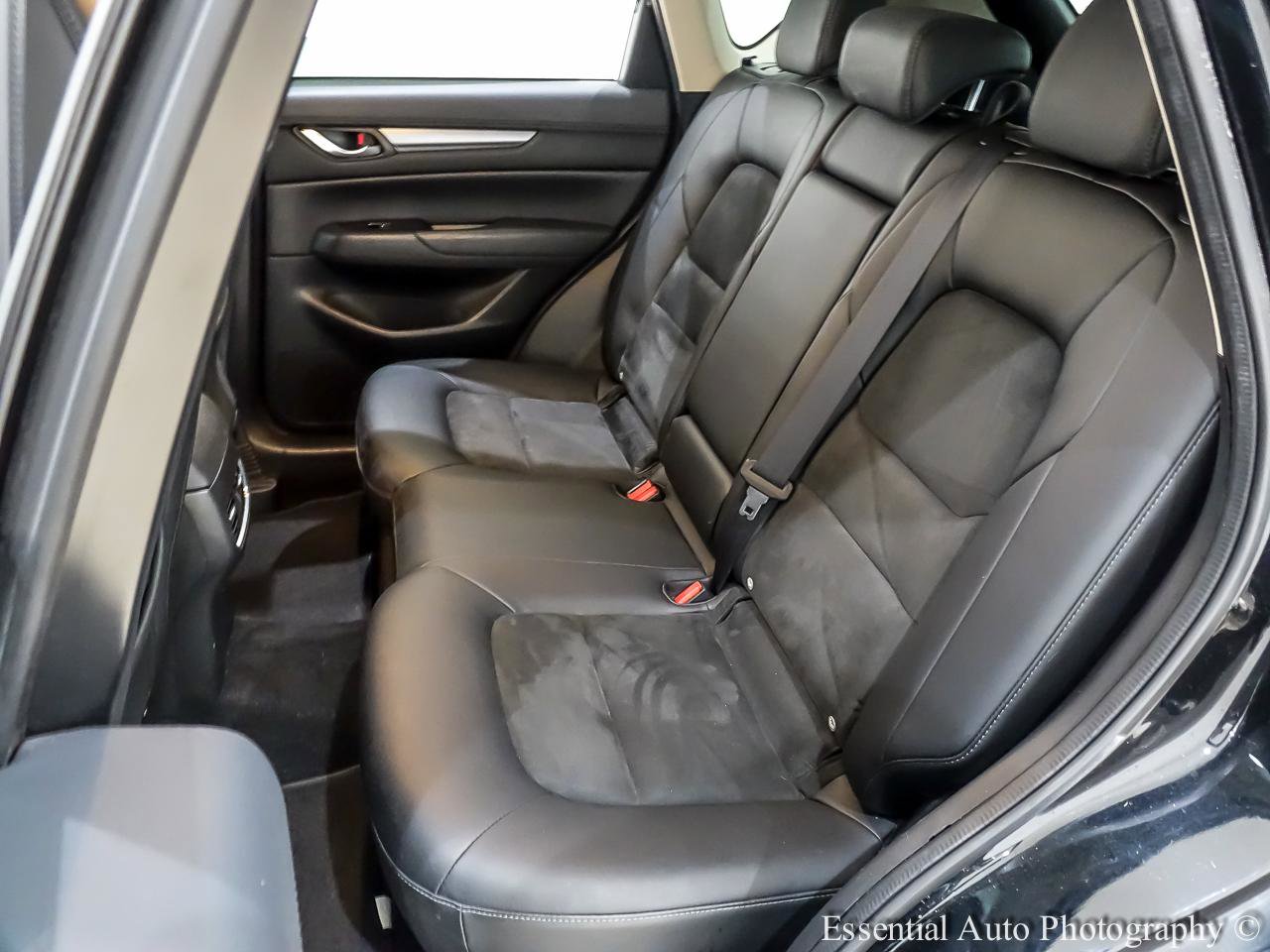 Used 2018 MAZDA CX-5 Touring w/ Preferred Equipment Package image 16