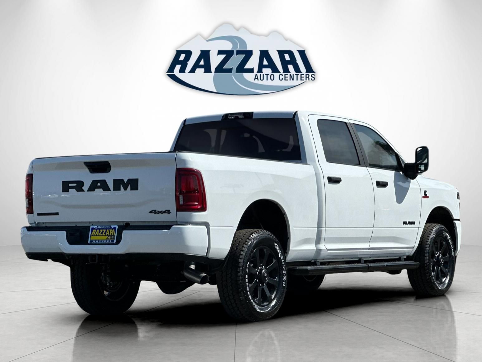 New 2025 RAM 2500 Big Horn AWD/4WD image 3