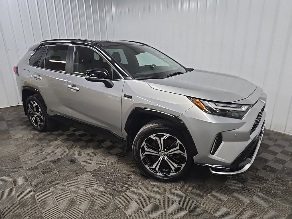 Used 2023 Toyota RAV4 XSE w/ Premium Package AWD/4WD image 7