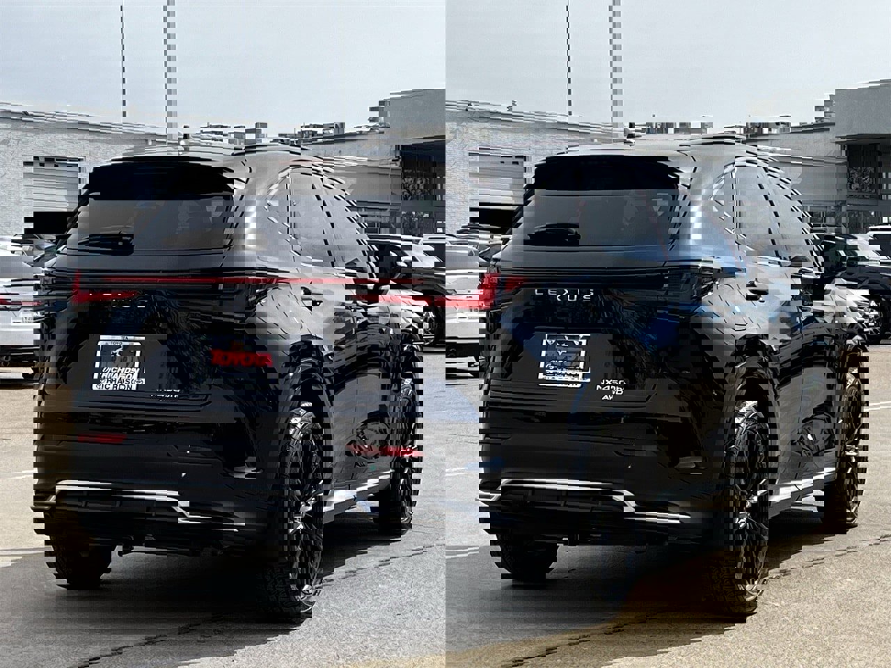 Used 2023 Lexus NX 450h+ F Sport image 4