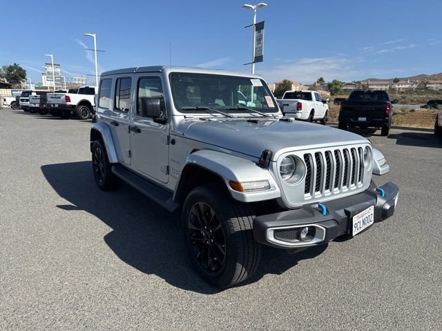 Used 2022 Jeep Wrangler Unlimited Sahara w/ Cold Weather Group image 18