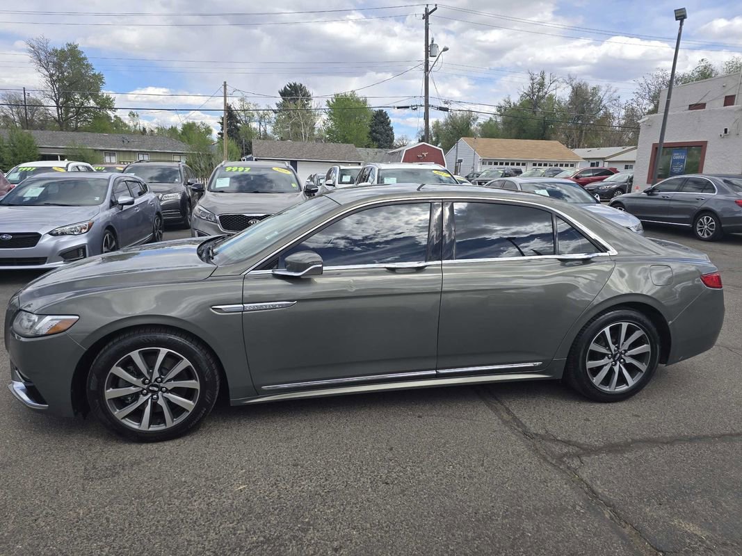 Used 2017 Lincoln Continental Premiere FWD image 9