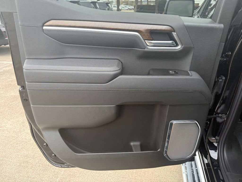 Used 2026 Chevrolet Silverado 1500 High Country w/ Technology Package RWD image 27